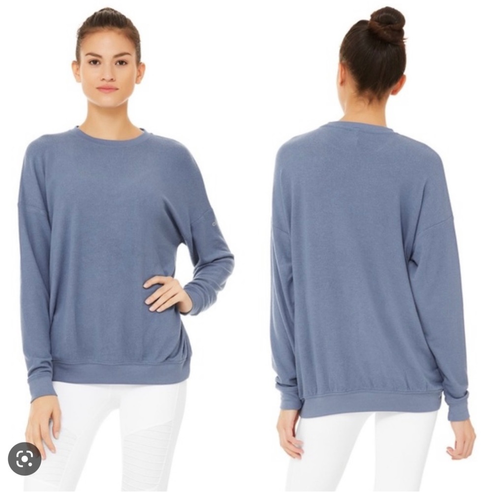 Alo Yoga Soho Pullover in Blue Jean